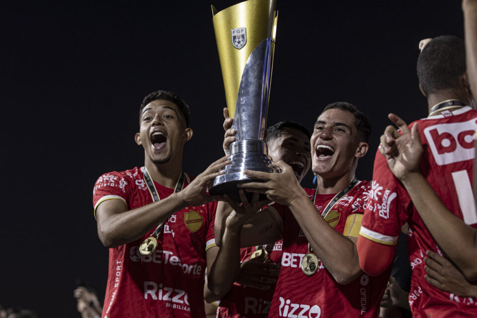 Vila Nova supera Trindade nas penalidades e se sagra campeão Goiano Sub-20