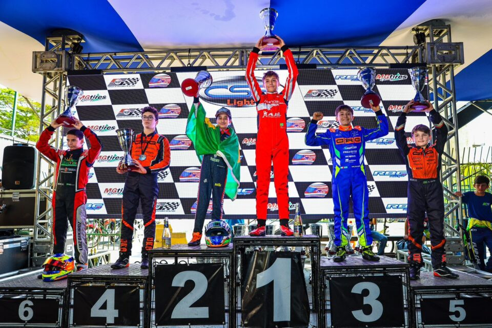 Com quase 20 ultrapassagens, piloto goiano vence duas baterias da Copa SP Light de Kart