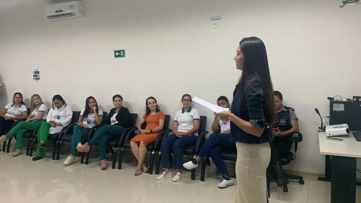 Policlínica de Goianésia comemora Dia das Mães com colaboradoras