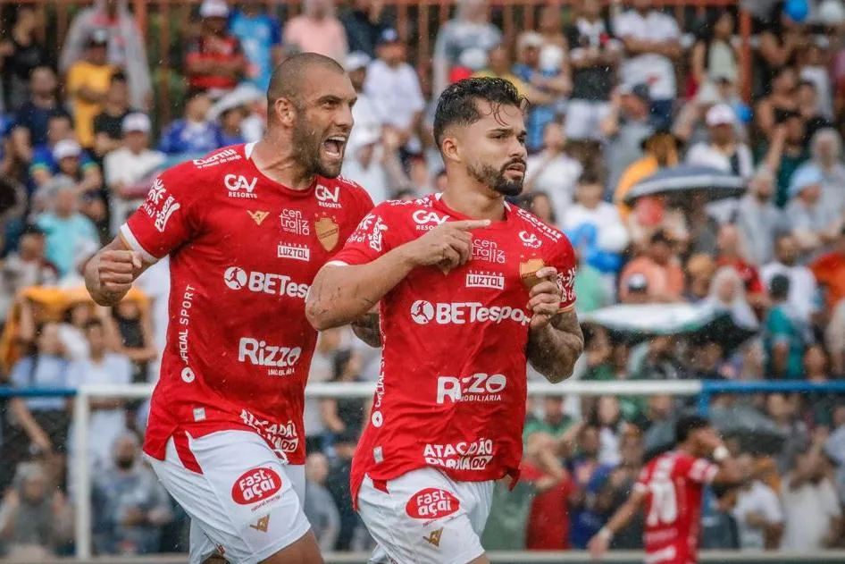 Com placar de 2 a 2 Goianésia vira o jogo e empata com o Vila Nova jogando em casa