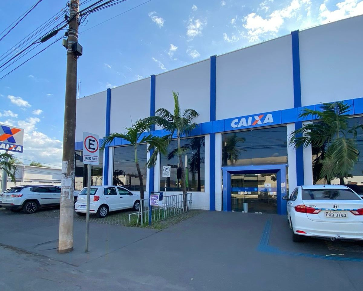 Caixa divulga editais para dois novos concursos com 4 mil vagas; veja como participar