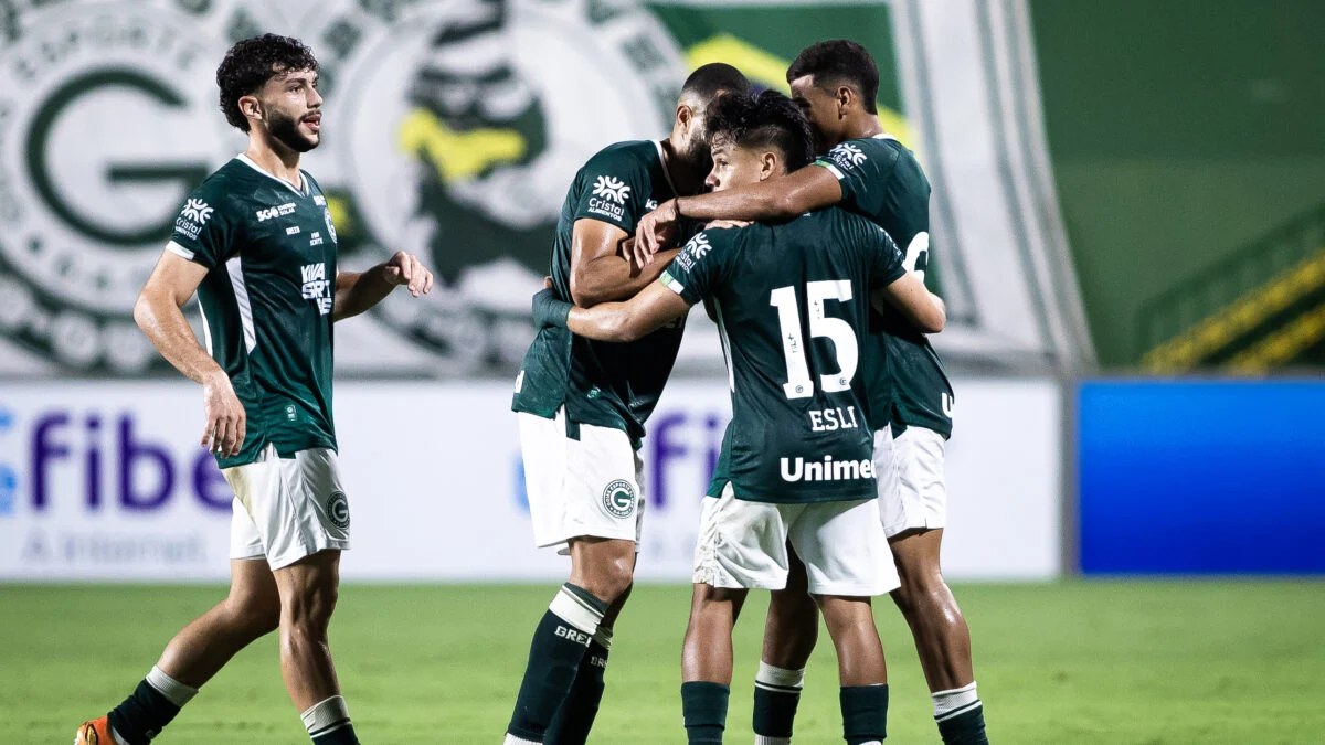 Goiás vence União-MT em casa e avança na Copa Verde