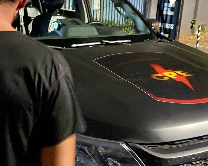 Homem é preso pelo CPE de Goianésia depois de bater na esposa e agredir outras pessoas com pauladas