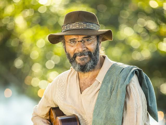 Almir Sater se apresentará em Goianésia nesta sexta-feira nos 40 anos do Sicoob; saiba mais
