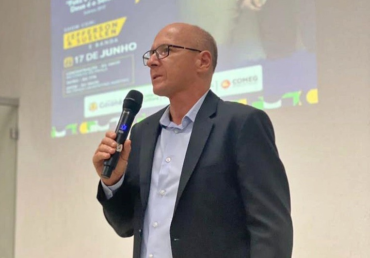 Pastor Luiz Carlos da igreja Kairos é eleito novo presidente do Conselho de Ministros de Goianésia (Comeg)