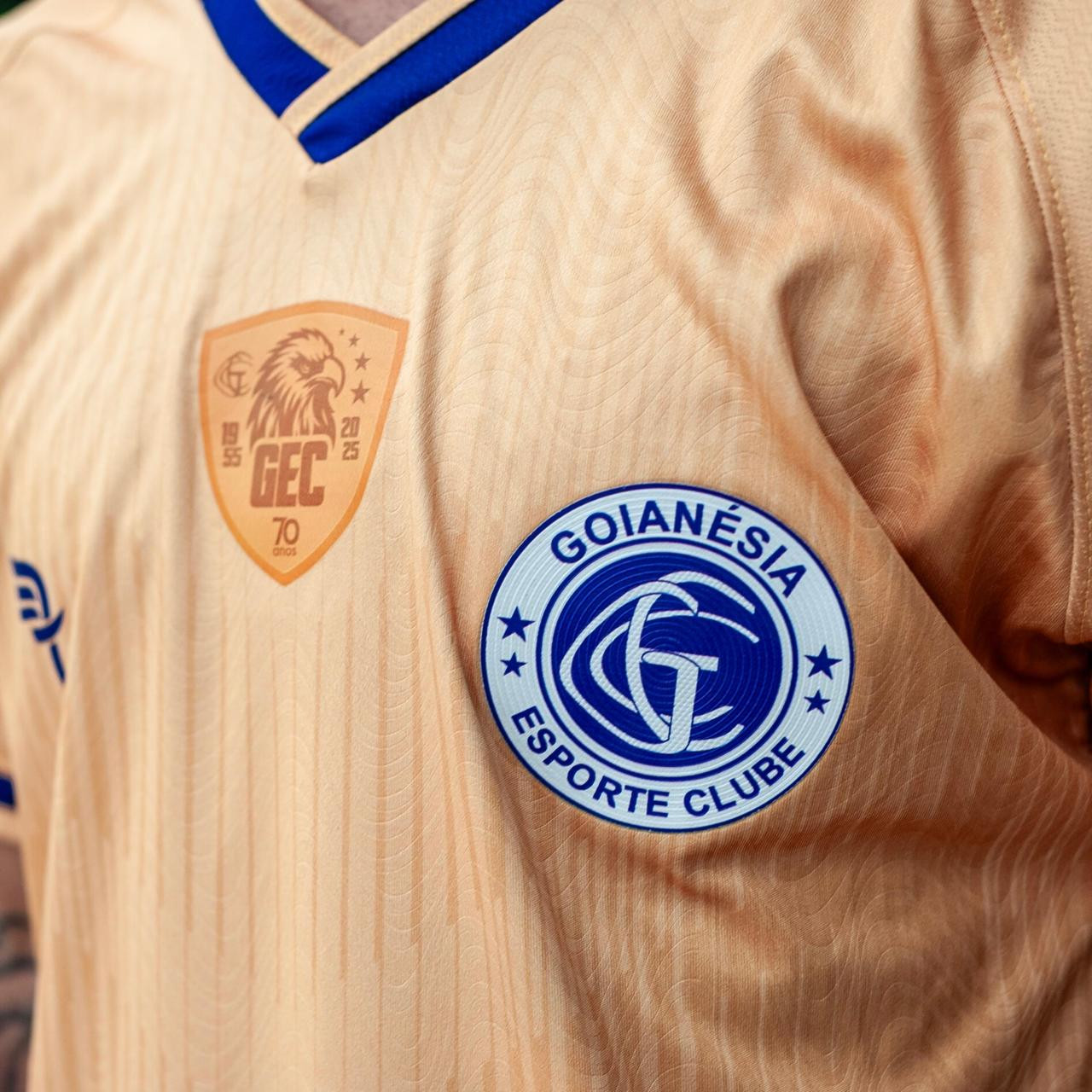 Goianésia Esporte Clube lança camiseta comemorativa de 70 anos de história; veja