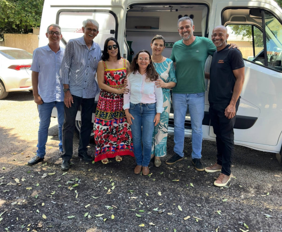 Prefeitura de Goianésia recebe nova ambulância para reforçar atendimentos na saúde