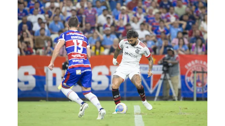 Em jogo cheio de emoção, Fortaleza e Flamengo empatam em 0 a 0