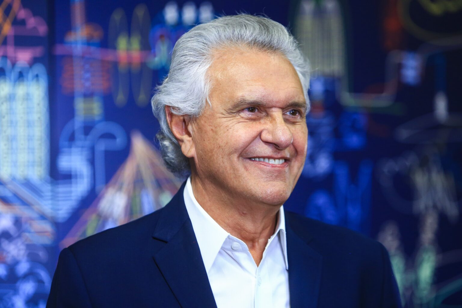 Governador Ronaldo Caiado dá início à vacinação contra a dengue em Goiás