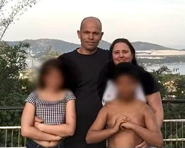 Adolescente diz que matou os pais a tiros após ter o celular “confiscado”