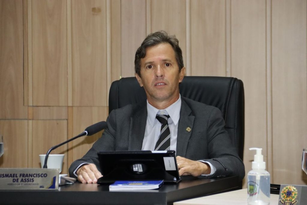 Vereador Ismael Gasparino solicita intervenção em cruzamento no Setor Central