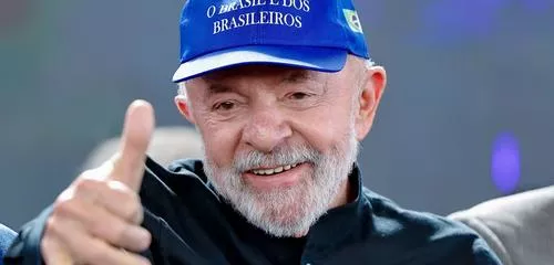 Após tarifaço de Trump, aprovação de Lula cresce e alcança 49,7, diz pesquisa