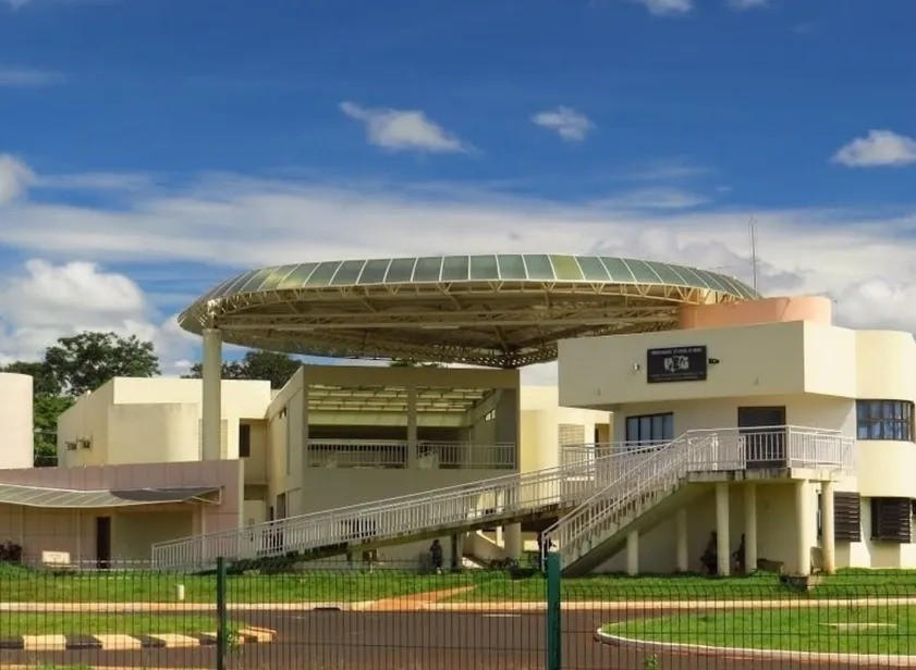 Universidade Estadual de Goiás publica edital para vestibular para o curso de medicina 