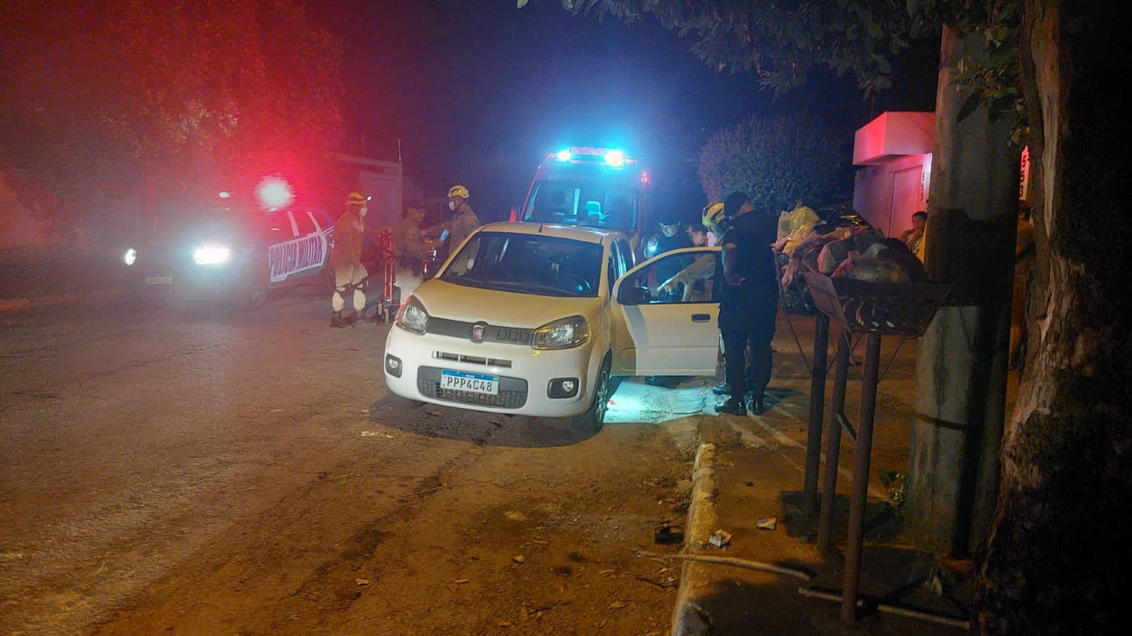 Homem é morto a tiros dentro de carro de transporte por aplicativo em Goianésia