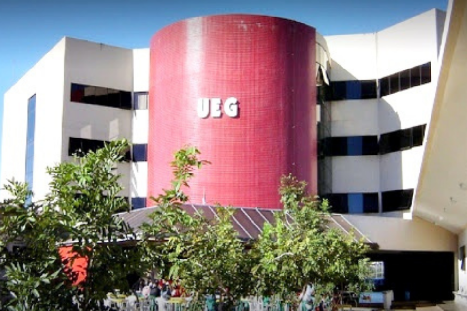 UEG lança edital com mais de 4 mil vagas em cursos de graduação para 2025/1