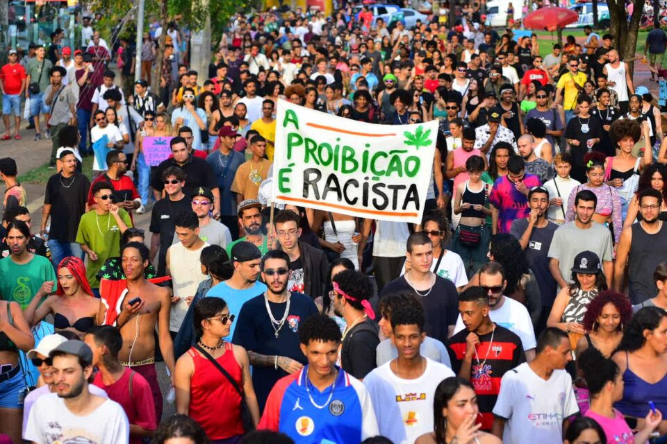 Goiânia sedia nova edição da Marcha da Maconha, com direito a passeata por liberação