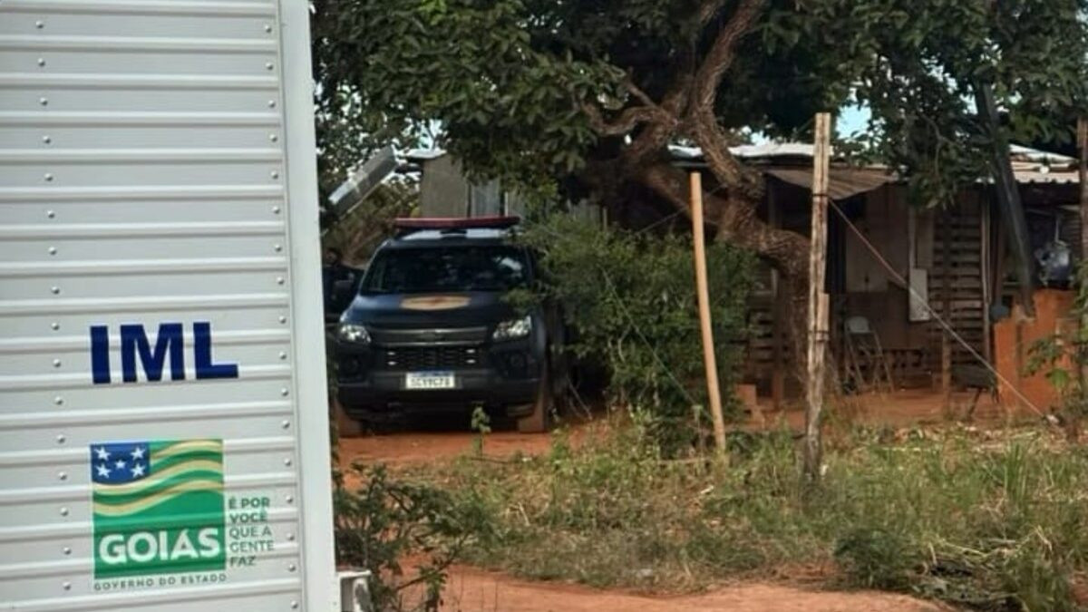 Homem é morto em confronto com a PM após invadir casa e agredir a ex, em Cidade Ocidental