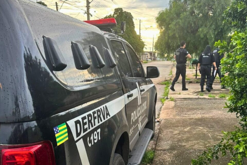 Ex-servidor do Detran-GO e despachantes são presos por fraudes em transferências de veículos