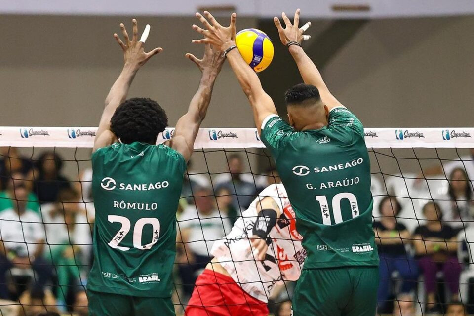 Goiás Vôlei perde para Sesi Bauru na Superliga A; Neurologia Ativa também é derrotado