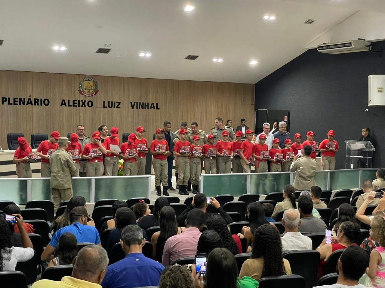 Corpo de Bombeiros de Goianésia realiza formatura de 21 crianças do Bombeiro Mirim
