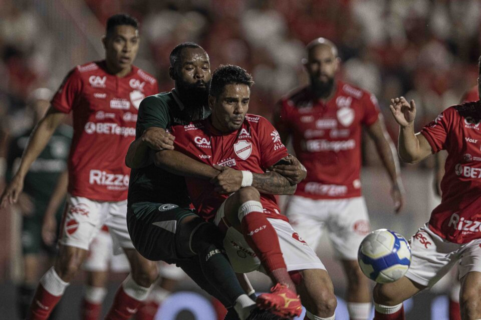 Goiás e Vila Nova possuem dúvidas na escalação para clássico na Série B