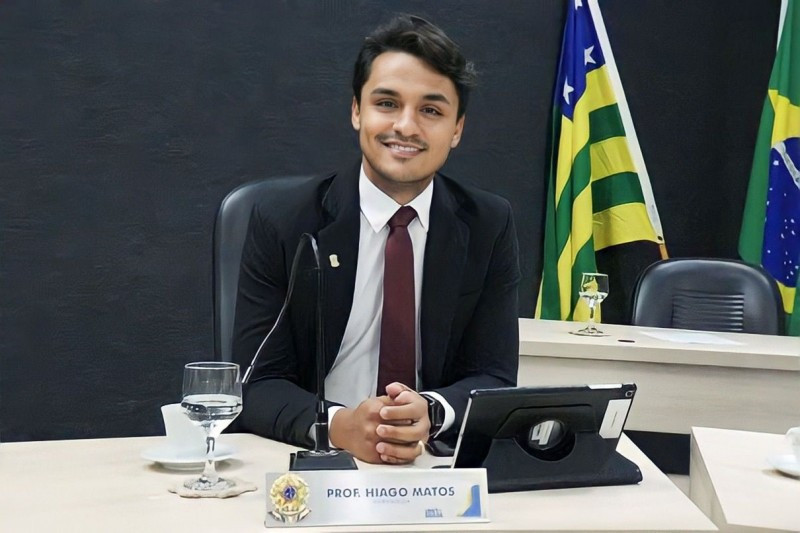 Vereador Hiago Matos solicita micro-ônibus para Triagem levar pacientes para Uruaçu