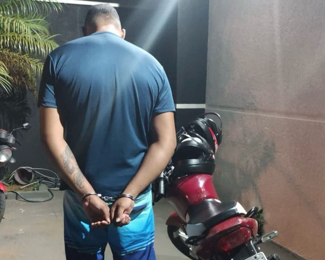 CPE de Goianésia prende traficante na cidade de Jaraguá e autor de furto de veículo
