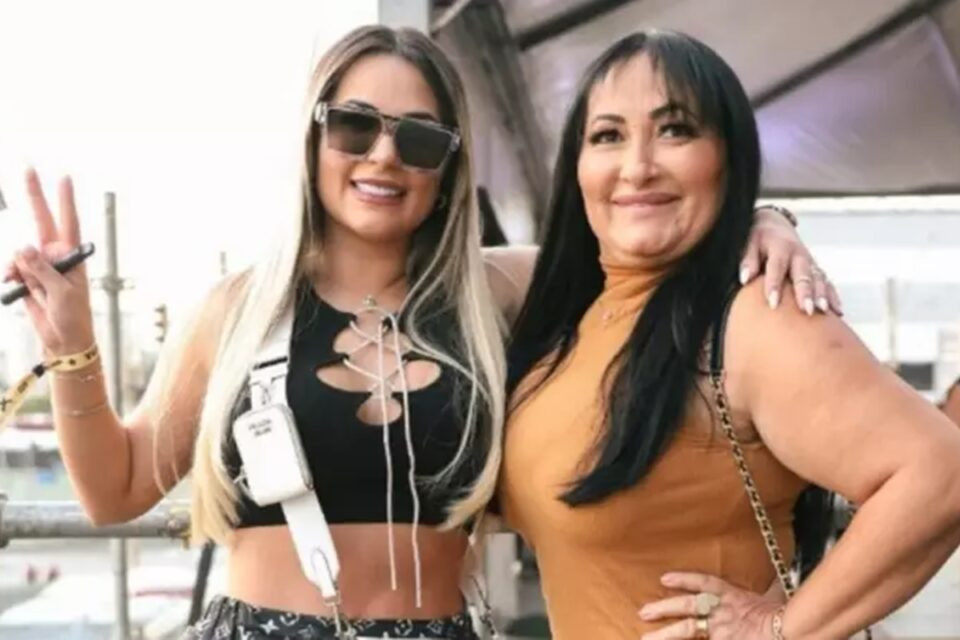 Deolane consegue habeas corpus e vai deixar prisão, diz irmã, mas mãe continua presa