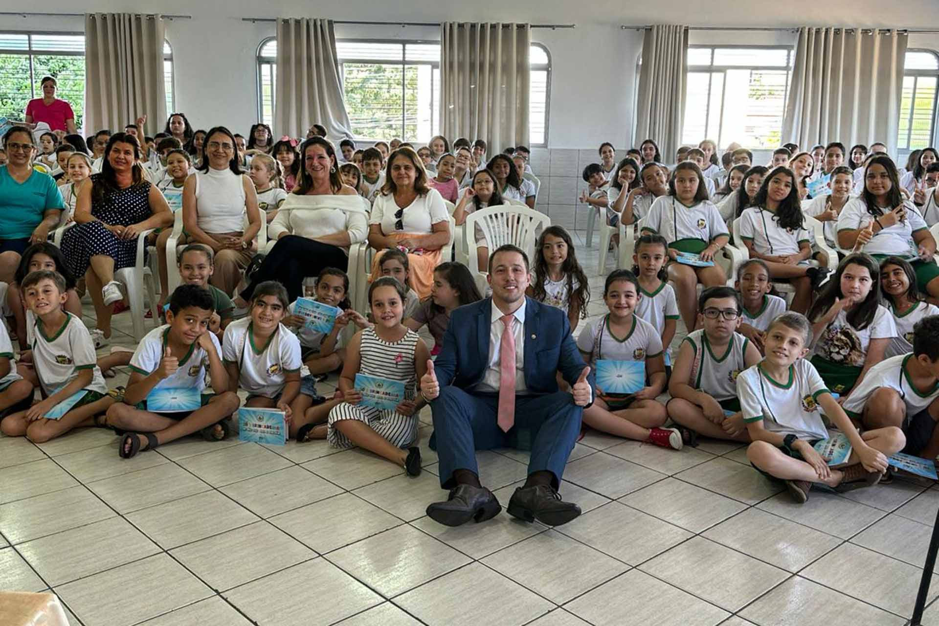 Promotor de justiça de Goianésia realiza palestras para combate ao bullying