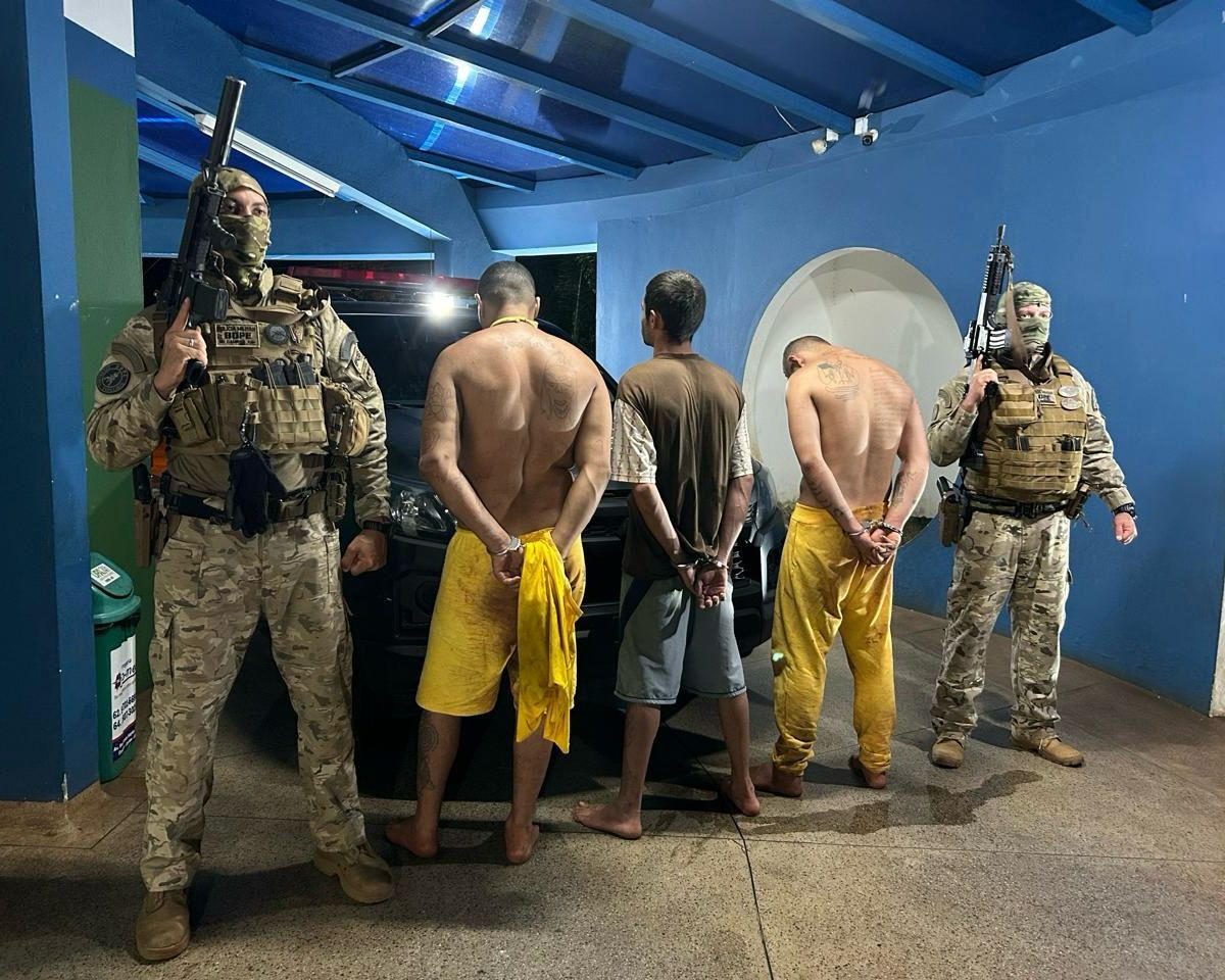 Durante operação integrada BOPE recaptura foragidos do presídio de Ceres