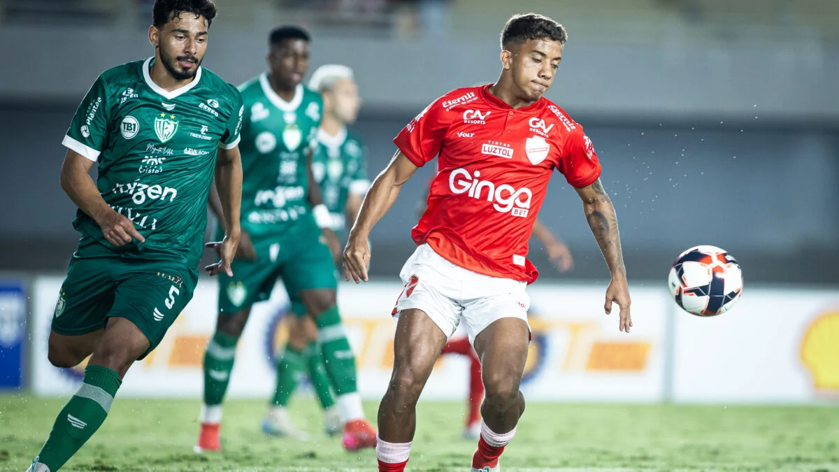 Vila Nova empata com a Jataiense e se classifica para a semifinal do Goianão