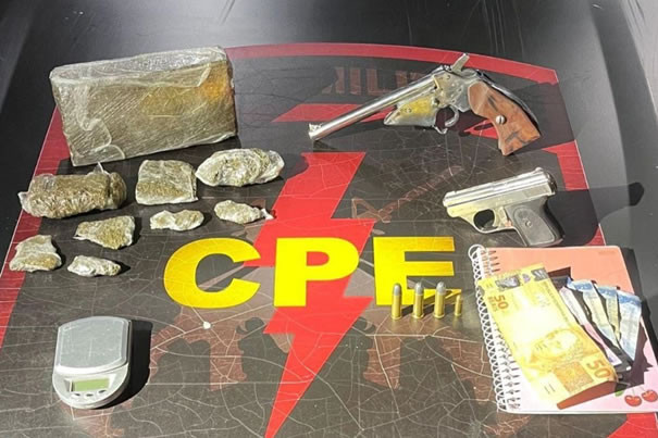 Traficante é preso ao ser pego com maconha e duas armas de fogo em Goianésia