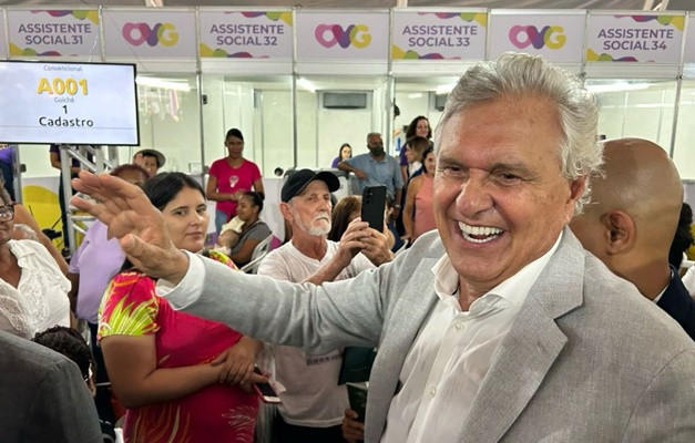 Ronaldo Caiado sanciona lei de isenção do IPVA para mais de 370 mil motos em Goiás