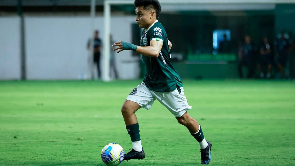 “Perdemos uma partida que não queríamos perder”, desabafa Esli García após derrota do Goiás