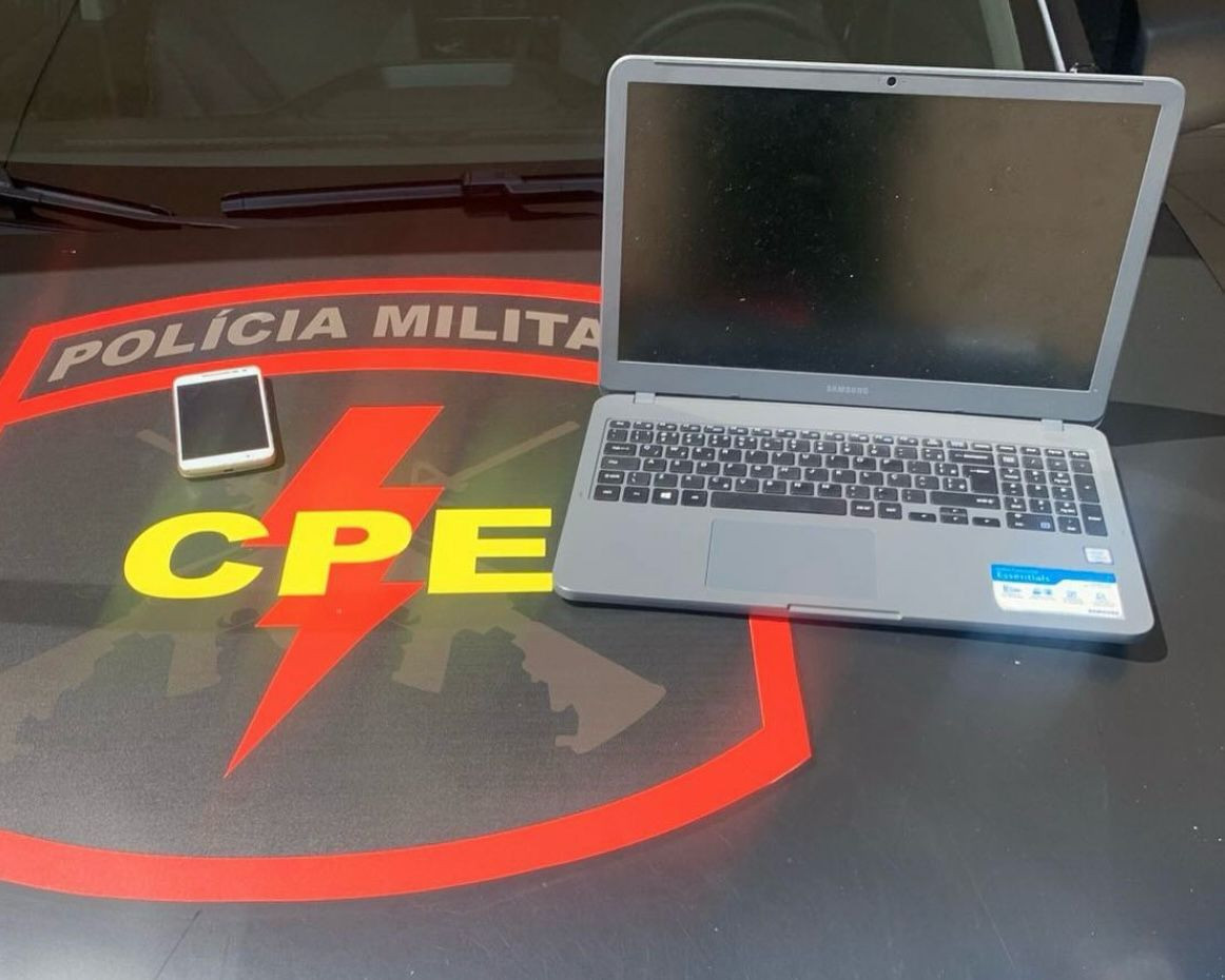 CPE de Goianésia prende criminosos com notebook furtado no bairro Parque Araguaia