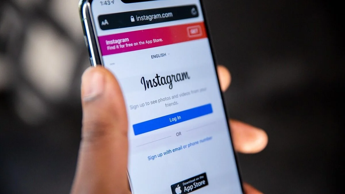 Governo aumenta idade mínima para uso do Instagram; veja