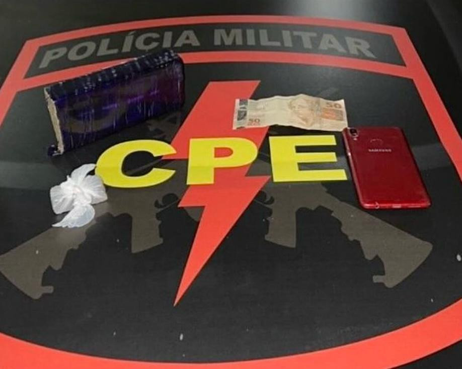 CPE prende traficante de drogas no Santa Luzia com meio quilo de maconha