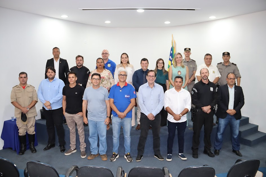 Membros do Conselho Comunitário de Segurança em Goianésia são empossados em evento nesta terça-feira (21/11)