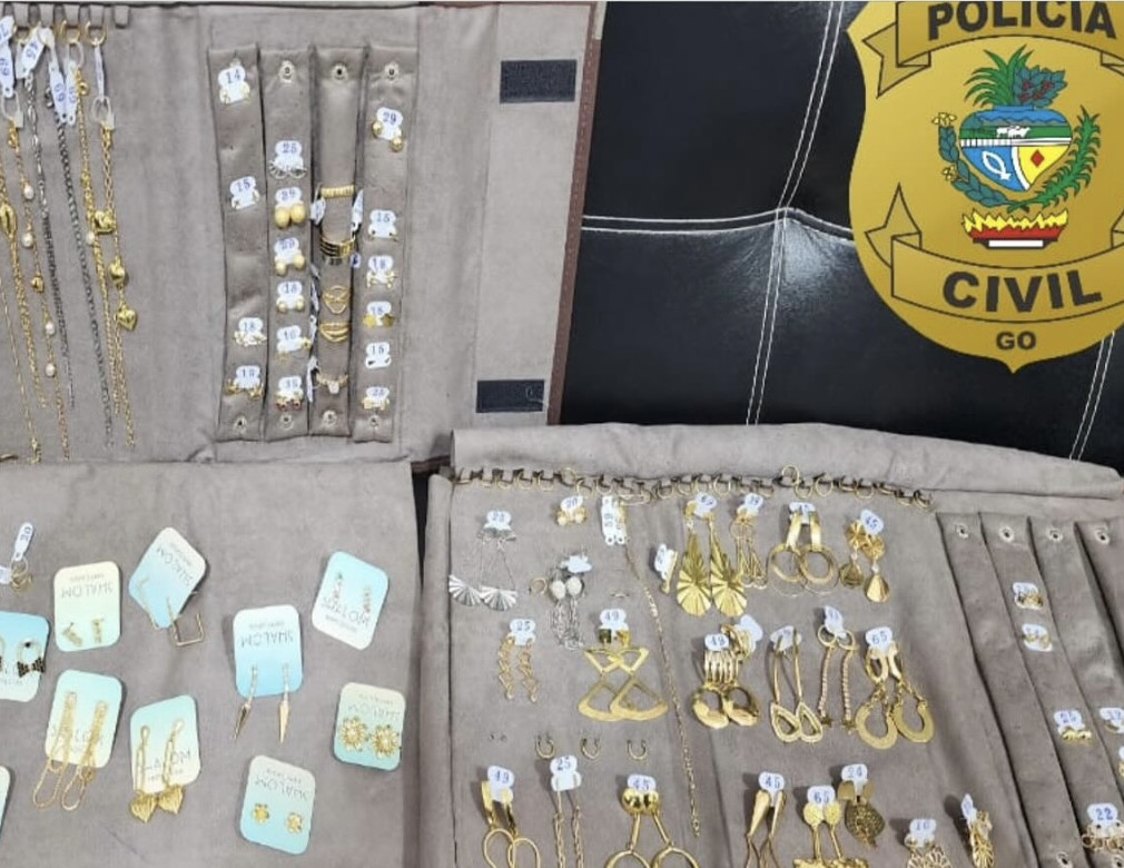 Polícia Civil de Jaraguá recupera semijoias avaliadas em quase 12 mil reais