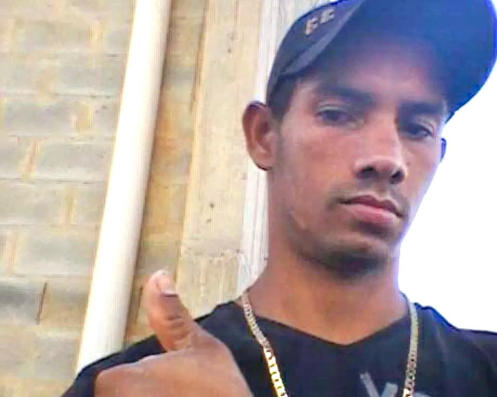 Polícia investiga homicídio misterioso de homem que foi morto com tijolada na cabeça