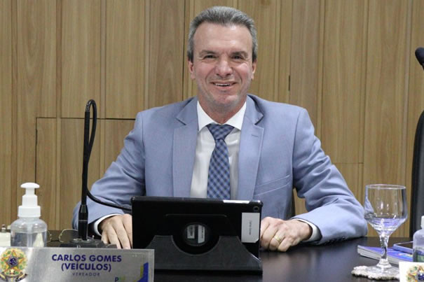 Vereador Carlos Veículos deverá assumir a Secretaria Municipal de Indústria e Comércio