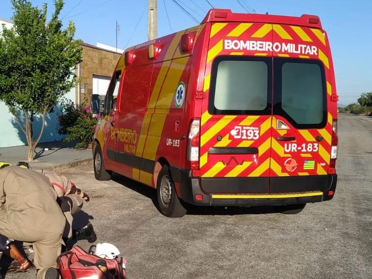 Motociclista sofre fratura no braço ao se envolver em acidente de trânsito no Carrilho