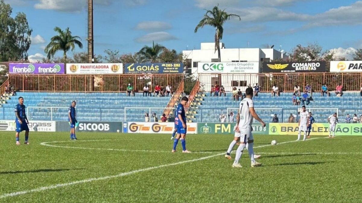 Aparecidense derrota Goianésia fora de casa na Série D; Goiatuba fica no empate