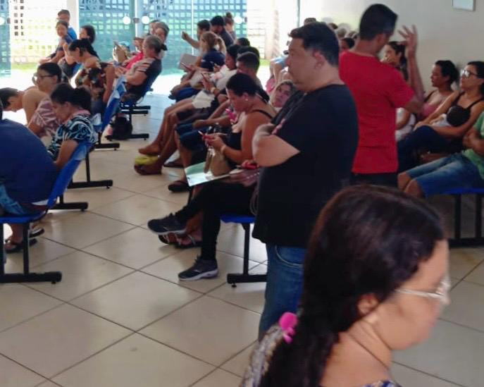Lentidão afeta o atendimento da UPA de Goianésia; falta até maca para pacientes
