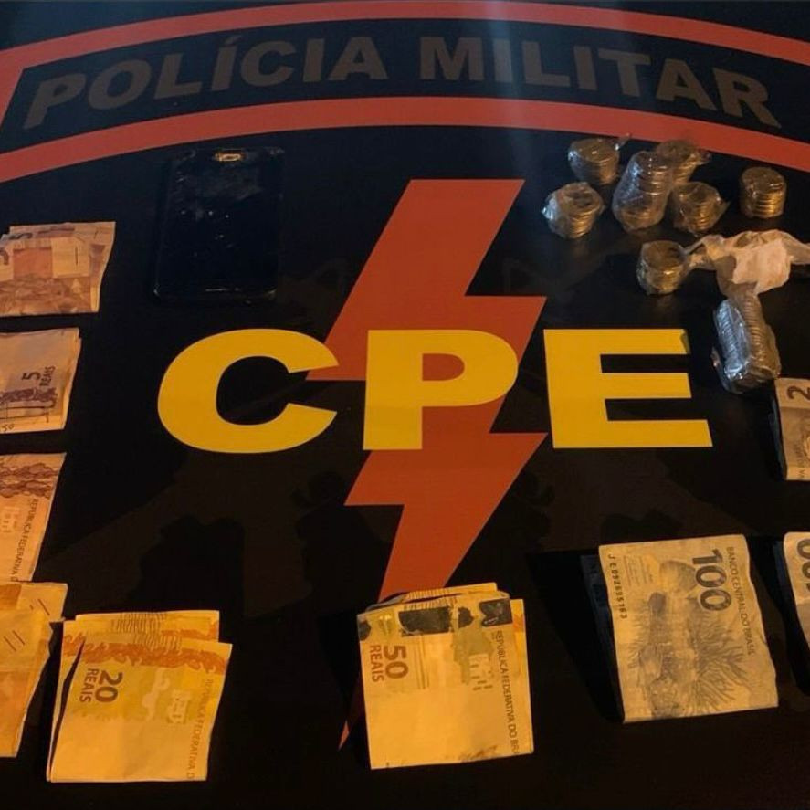 CPE prende traficante no bairro Santa Luzia; flagrante foi feito no momento em que usuário comprava o entorpecente