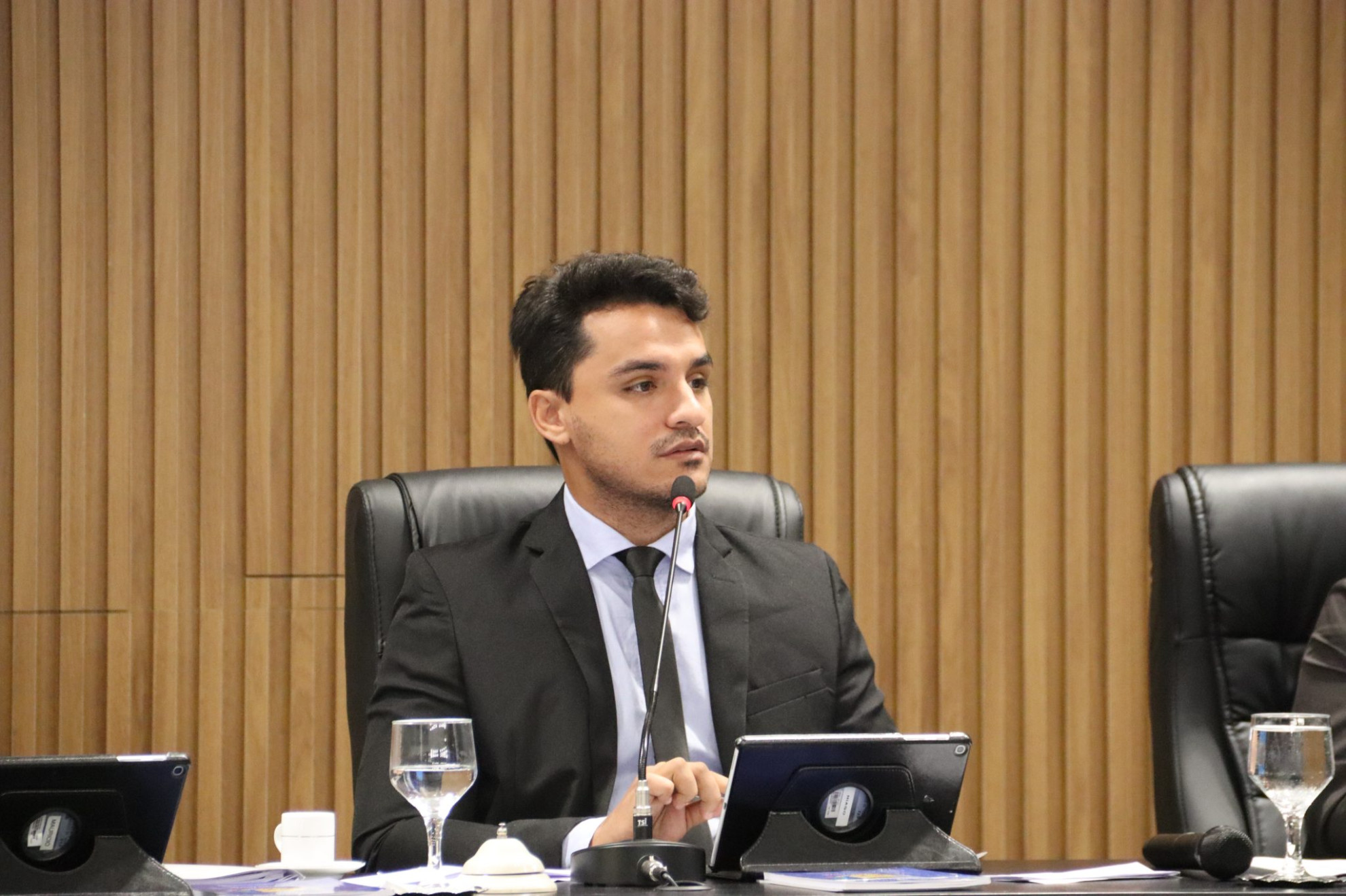 Hiago Matos solicita retorno do programa Creduc para faculdades de Medicina e Faceg