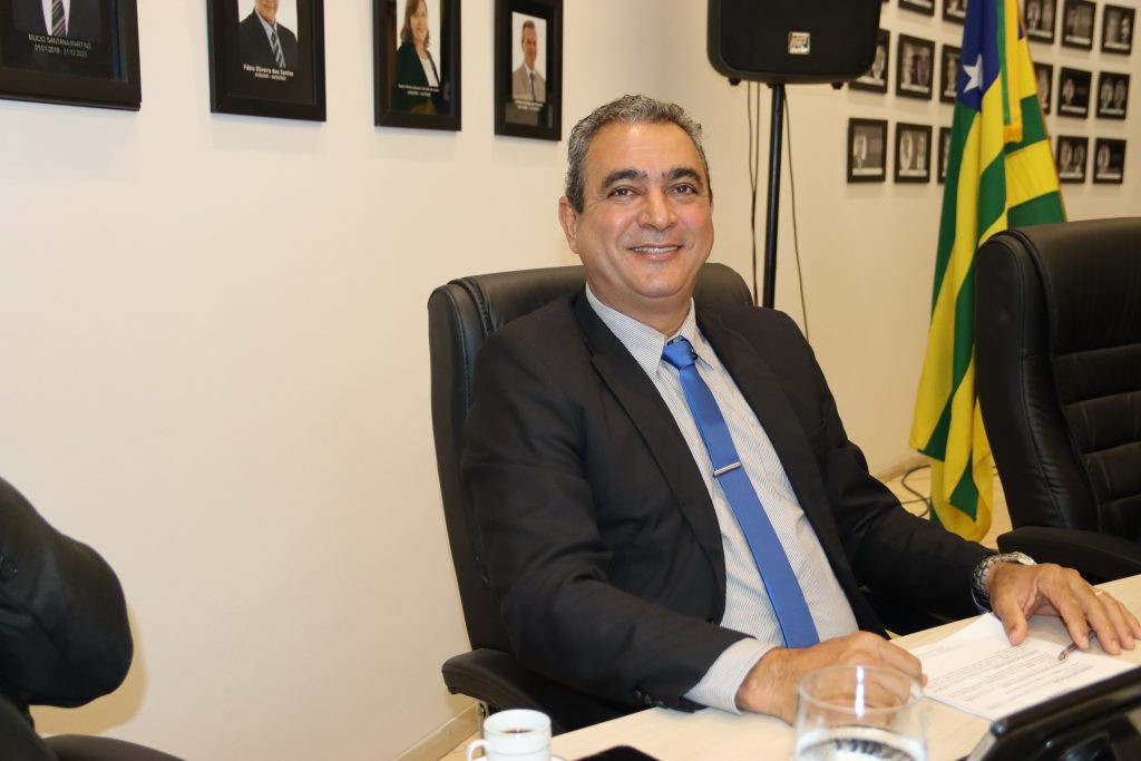 Marcos Portilho com urgência um médico pediatra 24 horas para o SUS de Goianésia