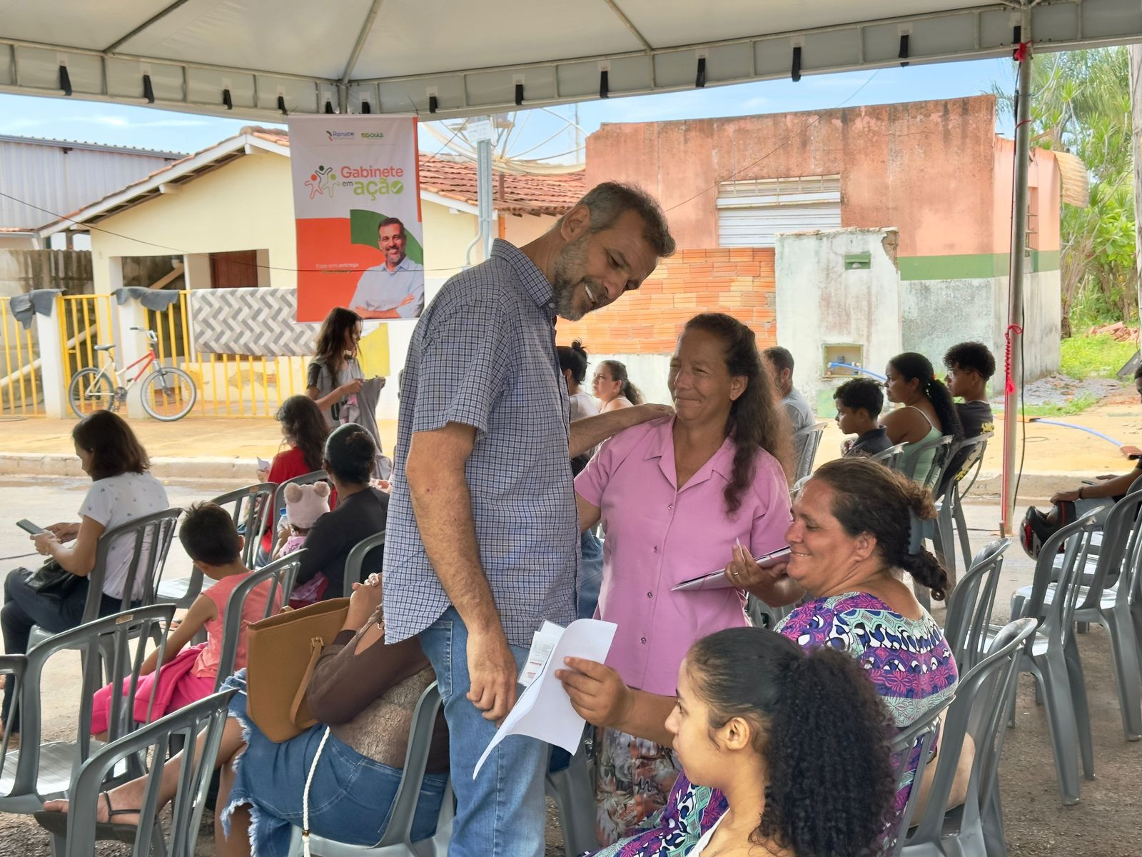 Goianésia é destaque em Goiás na emissão de carteira nacional em mutirão promovido por Renato de Castro
