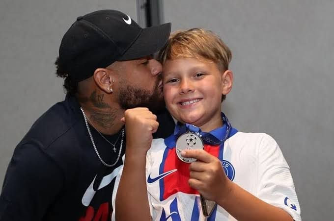 Mensagem de Davi Lucca emociona Neymar após goleada