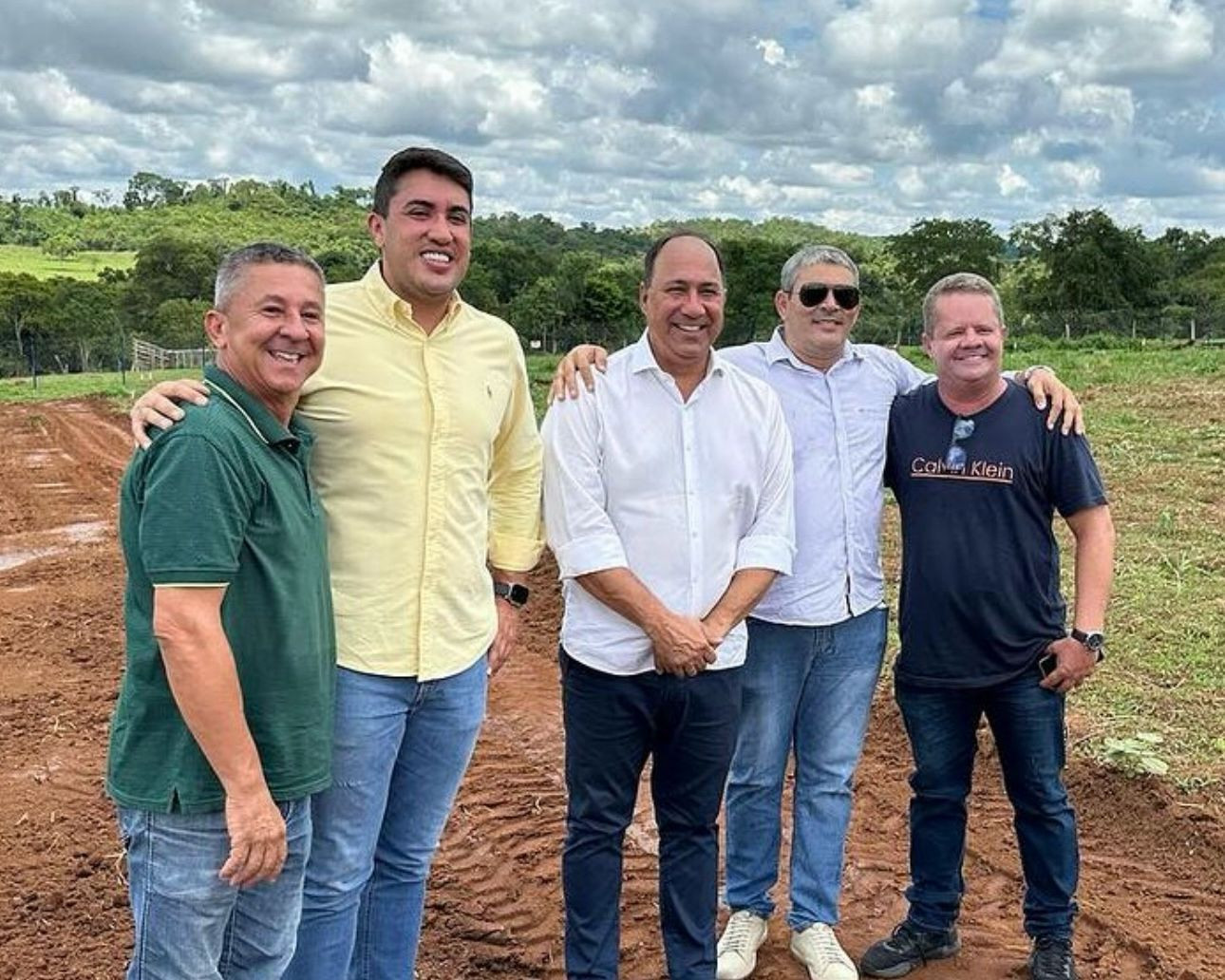 Prefeitura de Jaraguá inicia a abertura das ruas no Loteamento Denilson Avelar